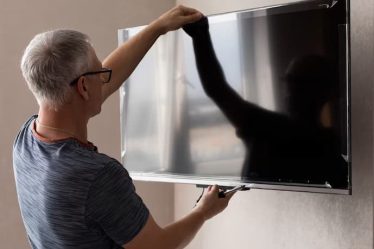 Protetor de acrílico para TV: por que você deveria investir em um