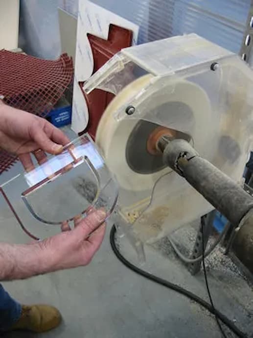 Conheça o serviço de polimento em acrílico